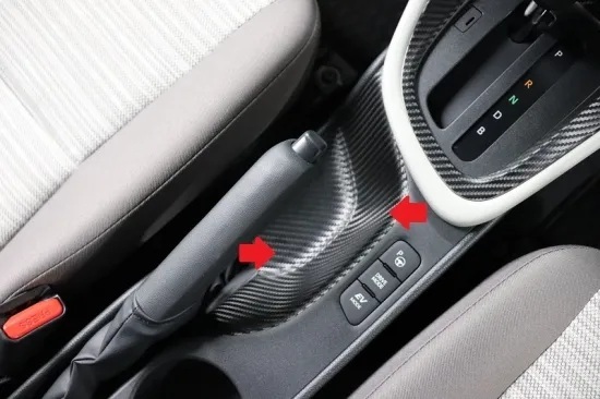 《ヤリス》ヤリス センターコンソールサイドパネルシート (カーボンシート)拍卖