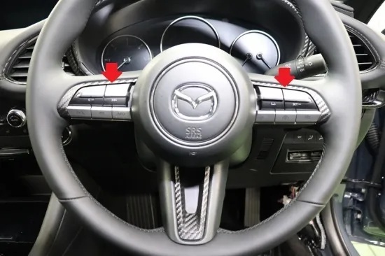 《MAZDA3》【アウトレット価格】MAZDA3 ステアリングスイッチシート(カーボンシート)①拍卖