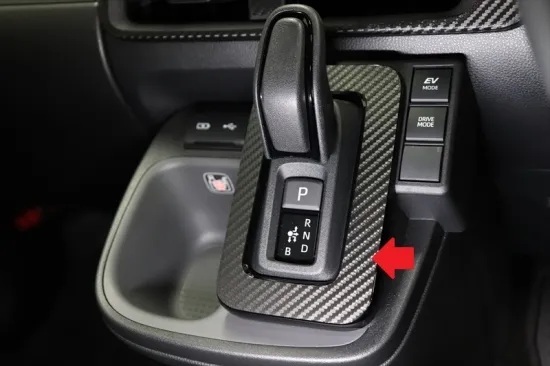 ★《シエンタ10》【アウトレット価格】シエンタ10系 シフトパネルシート(カーボンシート)①拍卖