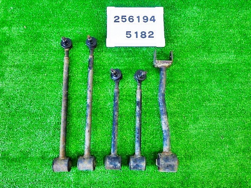 ☆カプチーノ EA11R☆ リアロアアーム 左右セット ジャンク品 46205-80F00 ★送料無料(沖縄・離島は除く)★ 256194拍卖