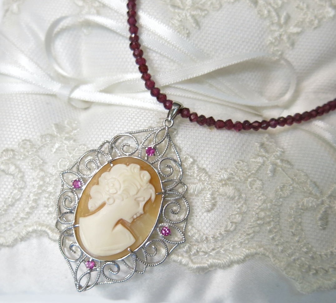 新品 送料無料 シルバー925製 天然ルビー入りシェル カメオ & 約50cm ガーネット ペンダント ネックレス/アンティーク風拍卖