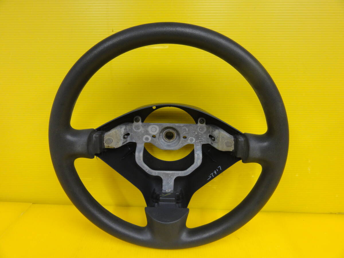 ☆平成14年車 トヨタ イスト NCP60 ステアリング ハンドル インフレーター取外し済 純正☆F24611拍卖