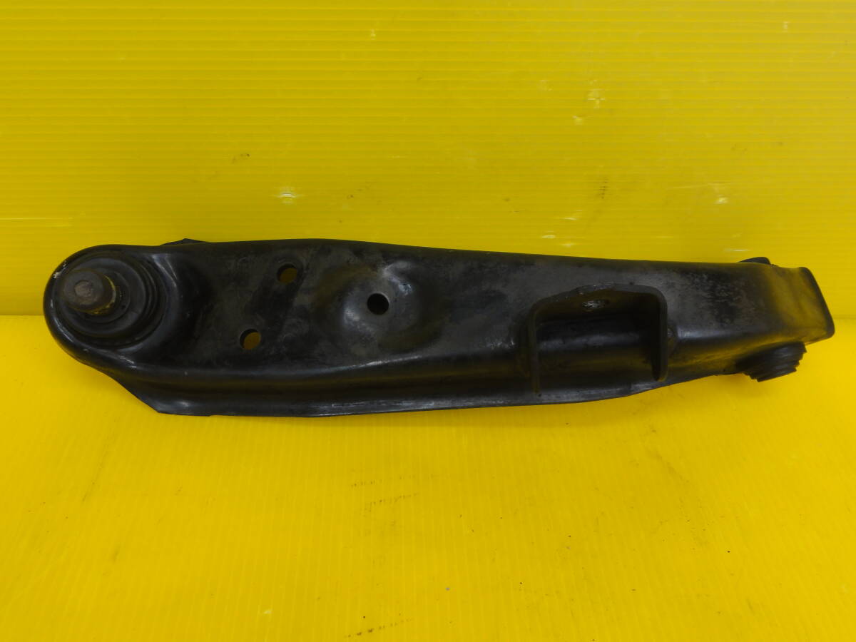 ☆平成13年 ミツビシ H81W EKワゴン 左 前 フロント ロアアーム 純正☆F30275 m拍卖