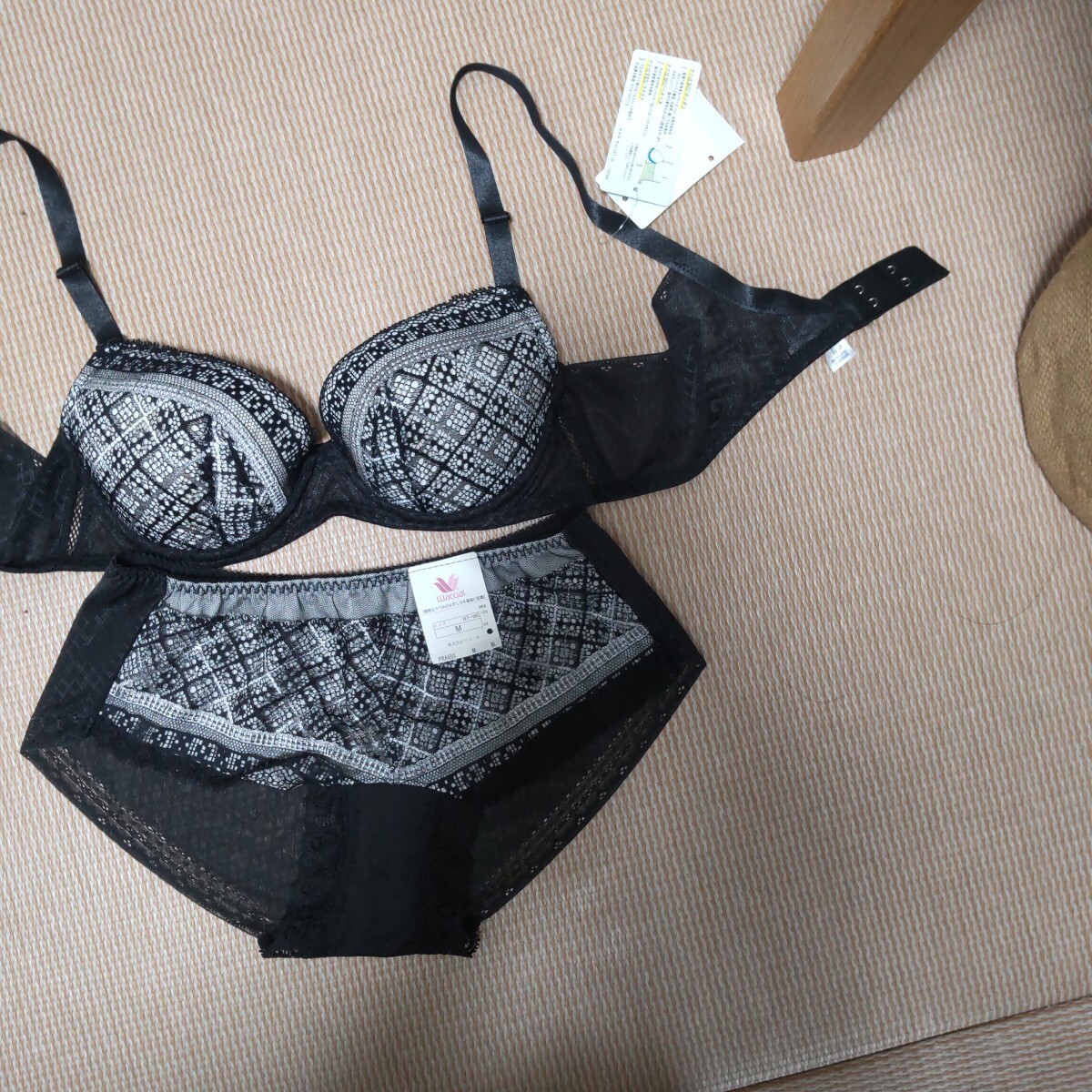 ワコール ナツブラ+ショーツセット B75+M NATSU BRA 黒系 新品未使用拍卖