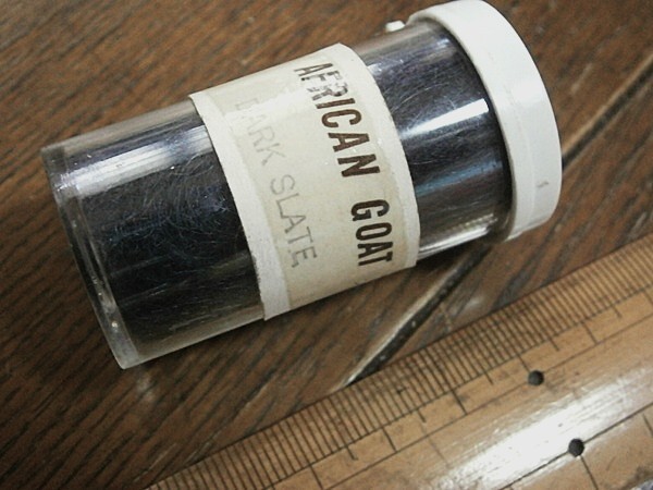 ★フライタイイング・マテリアル/アフリカン・ゴート(ダーク・スレート)/アザラシ代用品拍卖