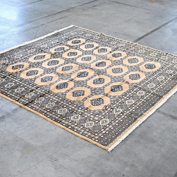 新品 未使用 高級 パキスタン製 ブハラ柄 ウール ラグ カーペットトライバル文様 ヴィンテージ風 インテリア リビング 応接室 書斎 P-34拍卖