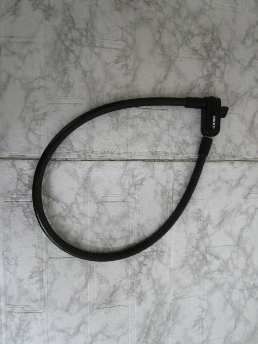 W.25.F.27 TO ☆ 自転車用 ワイヤーロック カギ式 NIKKO 長さ98㎝ ブラック USED ☆拍卖