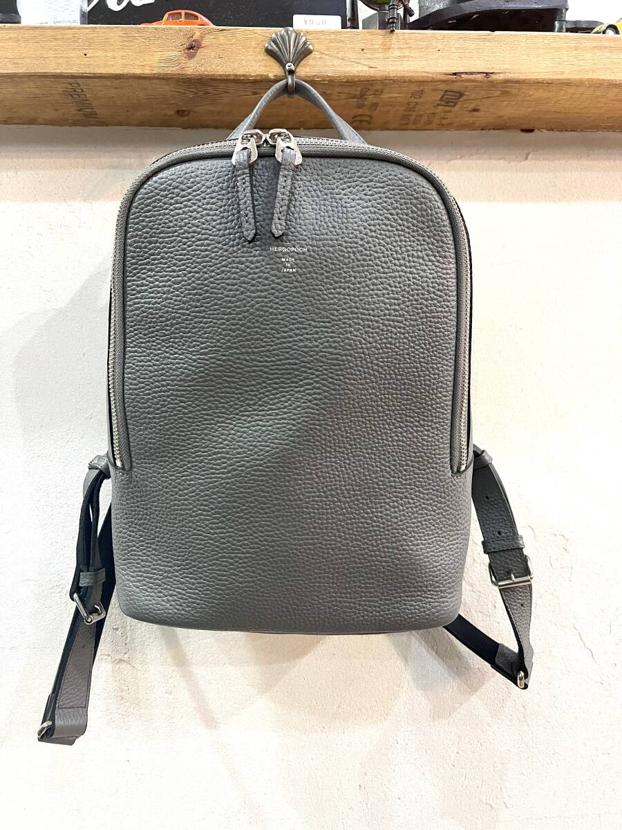 ★HERGOPOCH/エルゴポック エンボスレザー バックパック ユーティリティバックパック リュック スクエア グレー系 メンズ 鞄★拍卖
