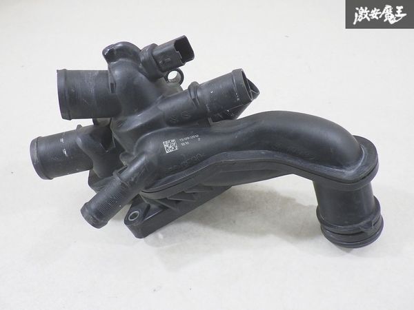 【ストア出品】 社外? シトロエン? C5? サーモスタット サーモスタッド ハウジング 形状にてわかる方 即納 棚4-3-C拍卖