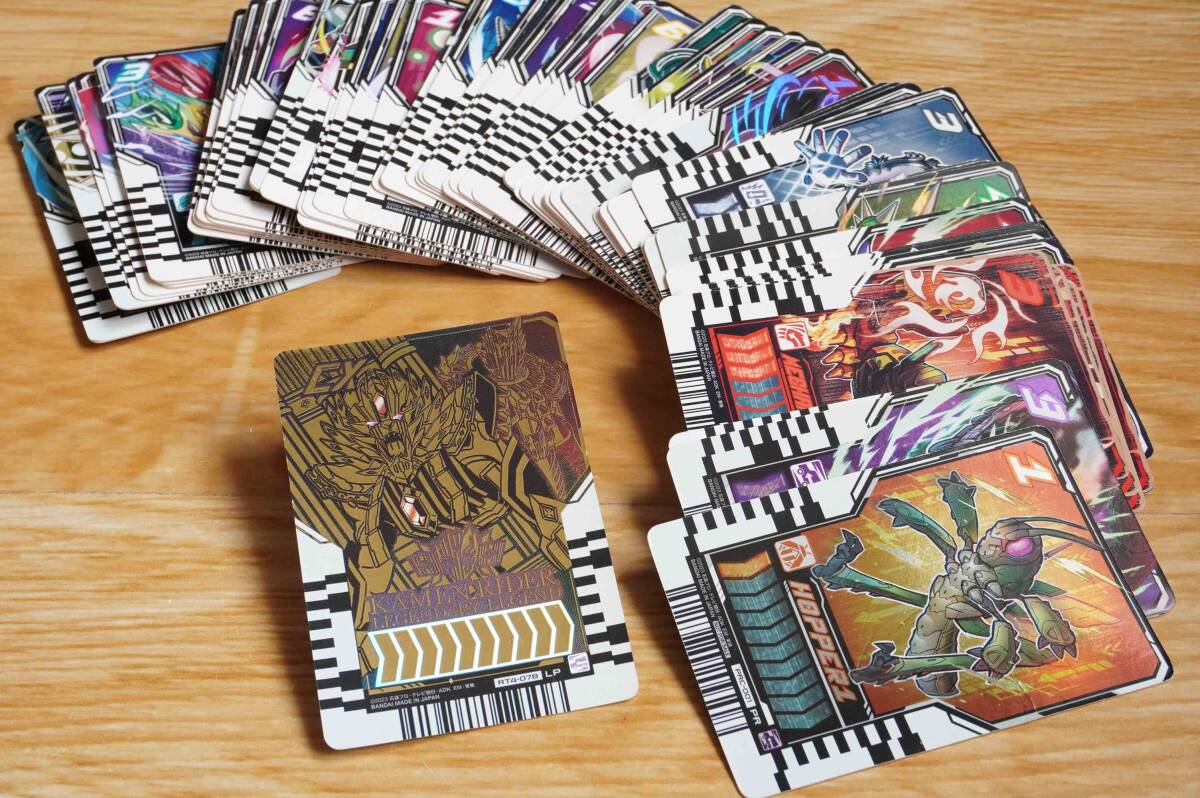 仮面ライダーレジェンダリーレジェンド ほか◇ライドケミートレカ◇レジェンドライダーパラレルレア◇DXガッチャードライバー対応拍卖