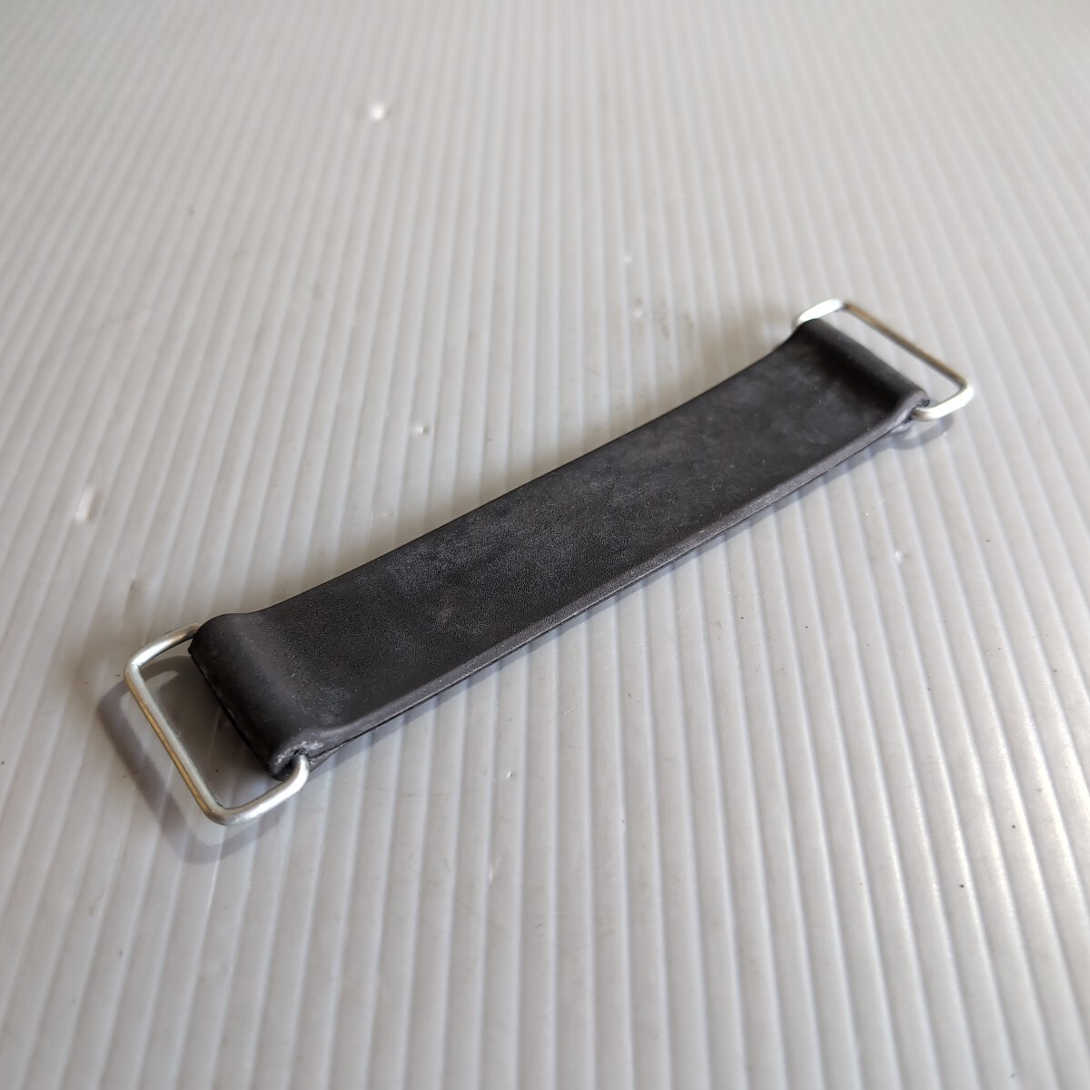 a105 バイク用 バッテリーバンド 中古品 送料込み拍卖