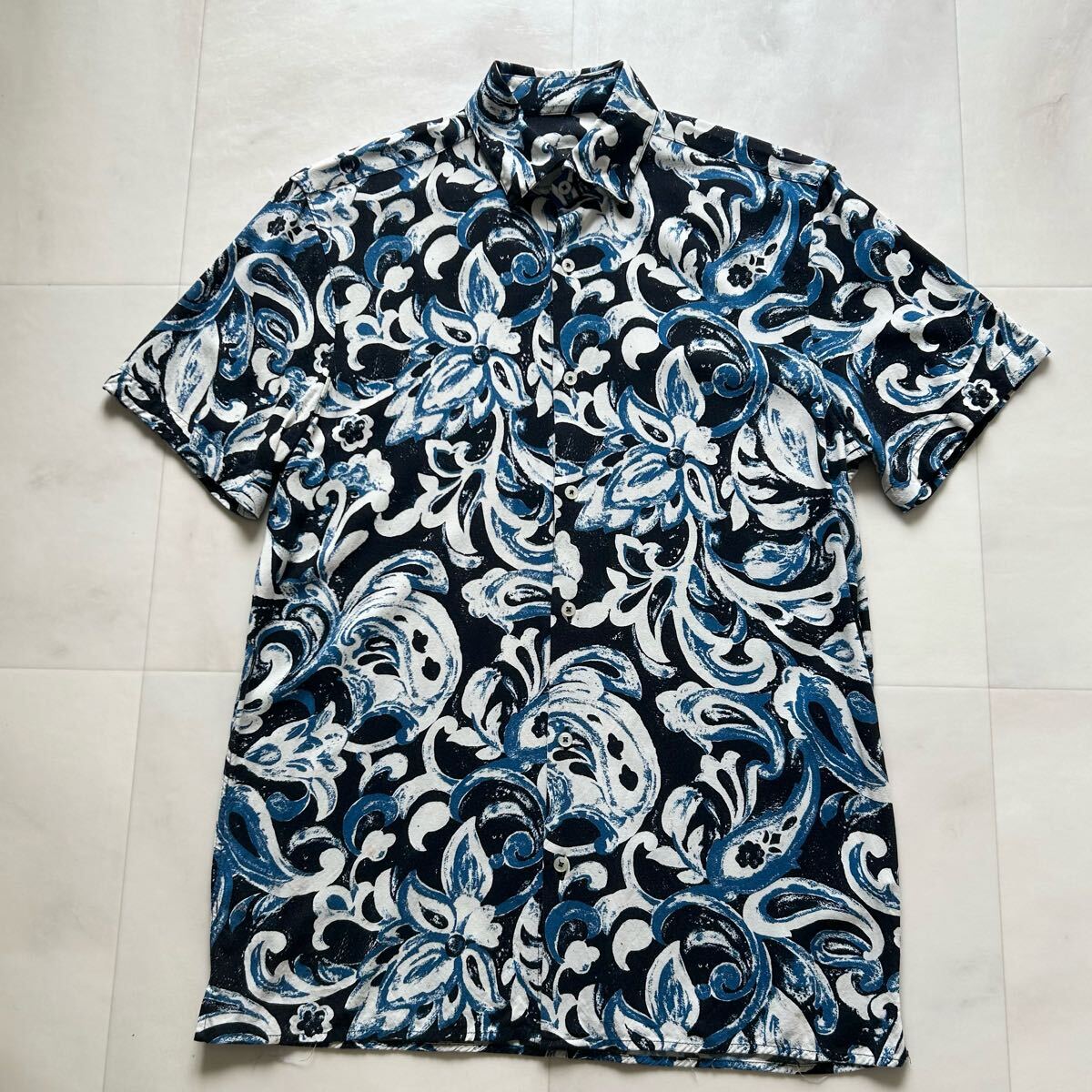 ZARA RELAXED FIT ザラ 総柄 柄シャツ 花柄 ペイズリー アート 半袖シャツ レーヨン100%拍卖