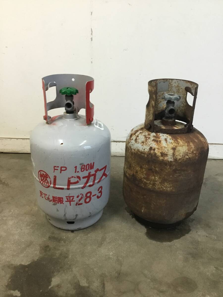 △ v 岐阜発/ LPガスボンベ/ 2本セット/ 空ボンベ/ 容器/ ジャンク/ 期限切れ/ プロパンガスボンベ/ 現状品/ R7.6/23 △拍卖