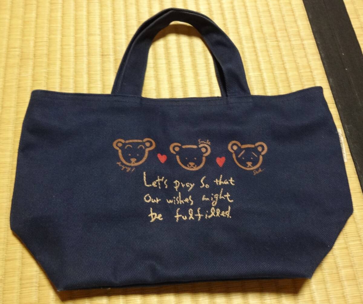 少し使用!ベアーとハートが描かれた小ぶりのトートバッグ(セカンドバッグ)チャックつき、Position-s拍卖