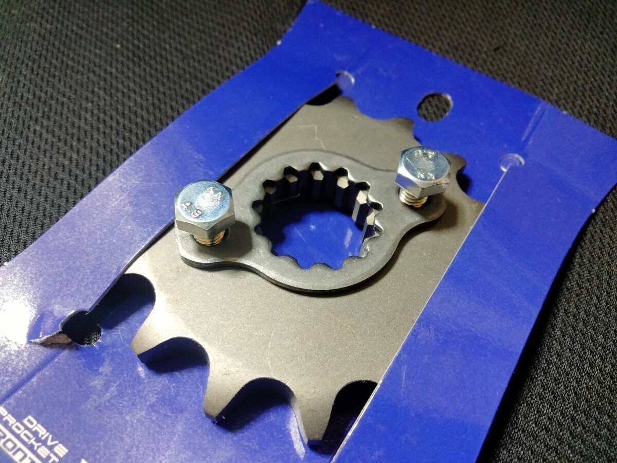 KAWASAKI ゼファー400 16コマ フロント スプロケット ZEPHYR 400 ゼフアー400 ZEPHYR550 ゼファー550 GPZ400F GPZ400F2拍卖