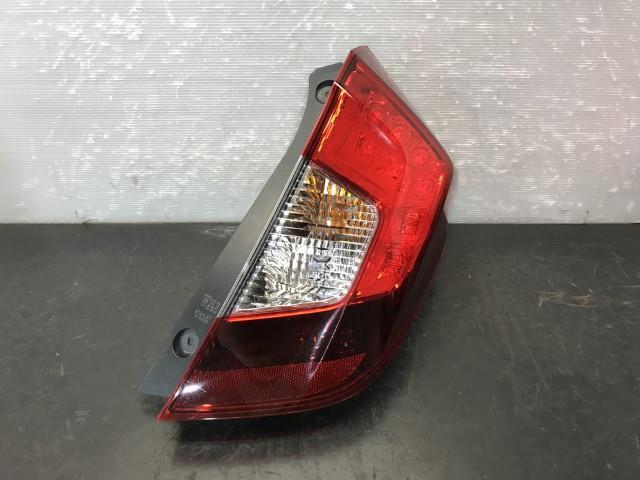 【TS】フィット DBA-GK5 右テールランプ W1696G 33500-T5A-J01拍卖