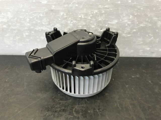 【TS】フリード DBA-GB4 ヒーターブロアモーター 79310-SYY-N01拍卖