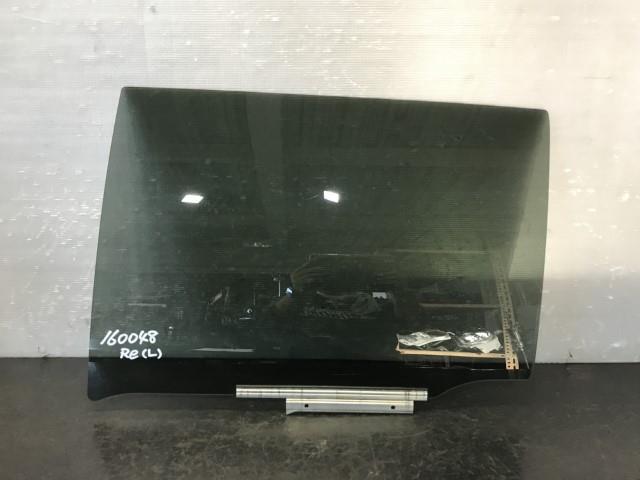 【TS】カローラフィールダー DAA-NKE165G 左リヤドアガラス M3Q8 68114-13350 【個人宅配送不可】拍卖