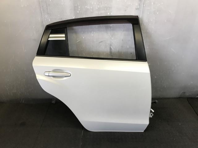 【TS】インプレッサ DBA-GP3 右リヤドア 60009FJ0009P 【個人宅配送不可】拍卖