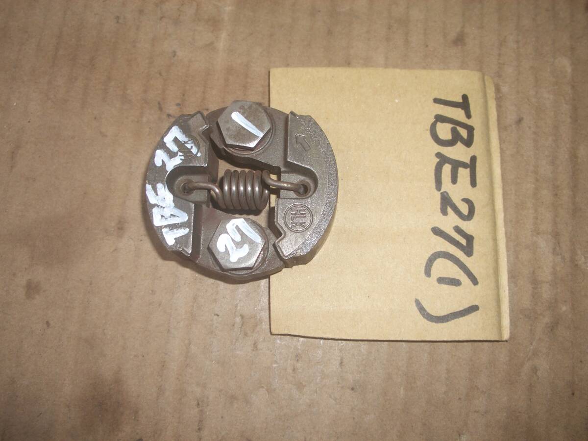 三菱 TBE27エンジン クラッチシュー その1 イリノ 刈払い機拍卖