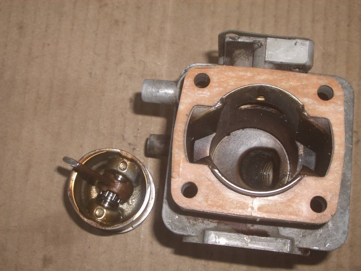 丸山 刈払い機 MB260 ピストン シリンダーヘッド拍卖