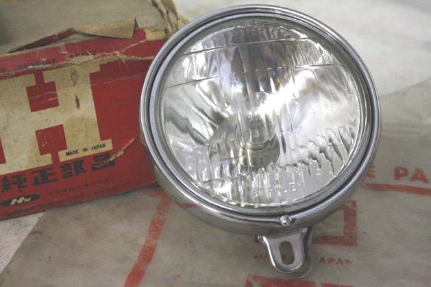 60s当時の新品ホンダカブC100ライト 検C50C65C90行灯カブスポカブC110C115CB92C111CS90CL90C65C105C102C200ヤマハメイトU5AT90スズキコレダ拍卖