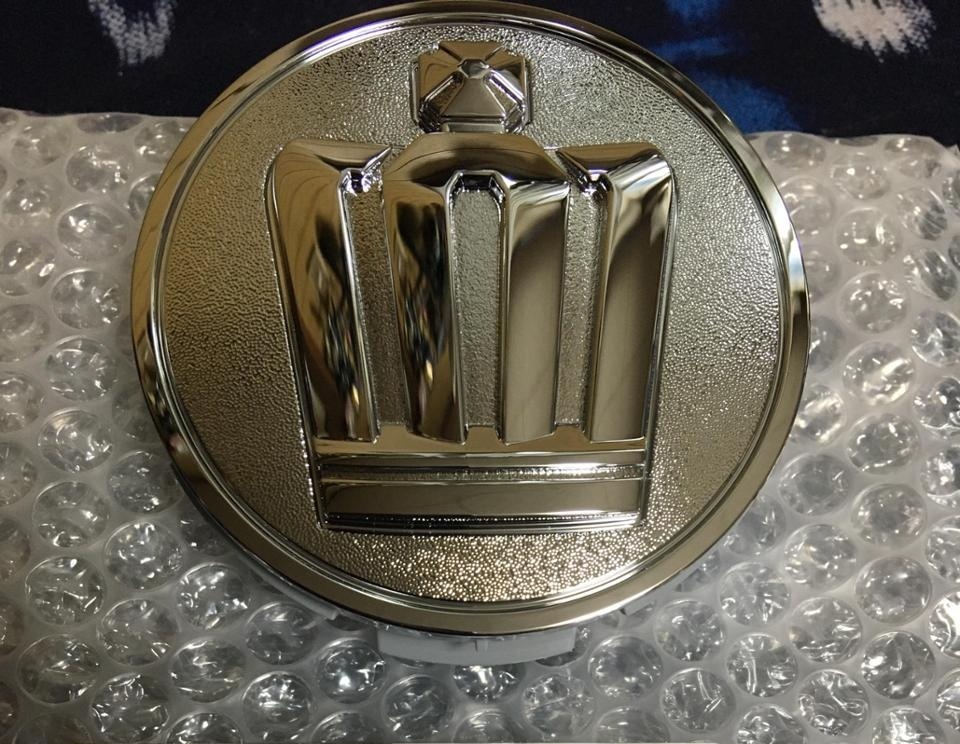 ●新品 未使用●トヨタ純正 クラウンアスリート 210系 ホイールハブオーナメント センターキャップ Crown Athlete Series 210 Center Cap拍卖