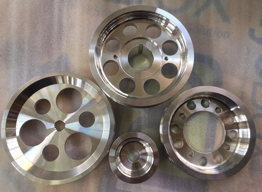 即納 特価品 ラスト1セット スープラ JZA80 ソアラ JZZ30 アリスト JZS147 2JZ-GTE/2JZ-GE 超軽量 アルミプーリー 4点セット 3.0L 直6拍卖