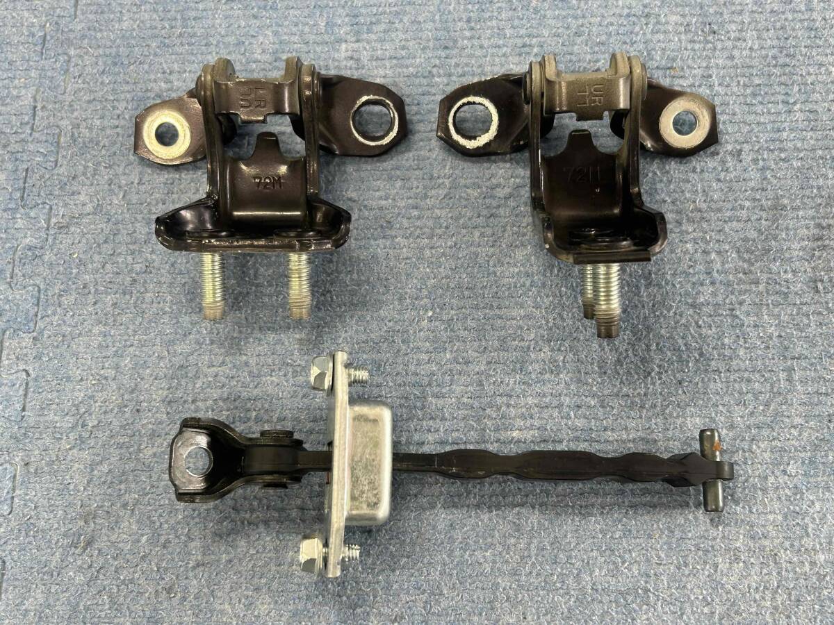 スズキ ワゴンR MH34S 左リア ドアヒンジ拍卖