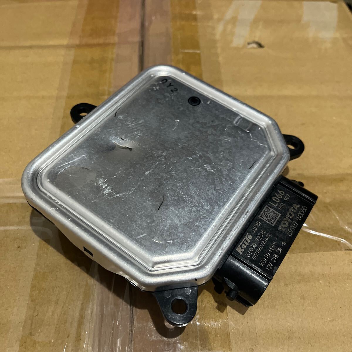 ★トヨタ ランクル300 ランドクルーザー LEDコンピューター ヘッドライト 左側 89907-60060 31900-7231L★拍卖