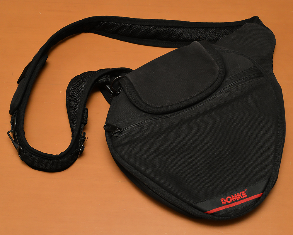 ■ ドンケ DOMKE ワンショルダーカメラバッグ ブラックナイロン製 ■ 中古拍卖