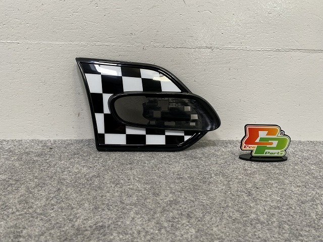 新品!ミニ F55/F56/F57 純正 右 スカットル トリム チェッカーフラッグ 51 142357 010 ホワイト ソリッド MINI(142985)拍卖