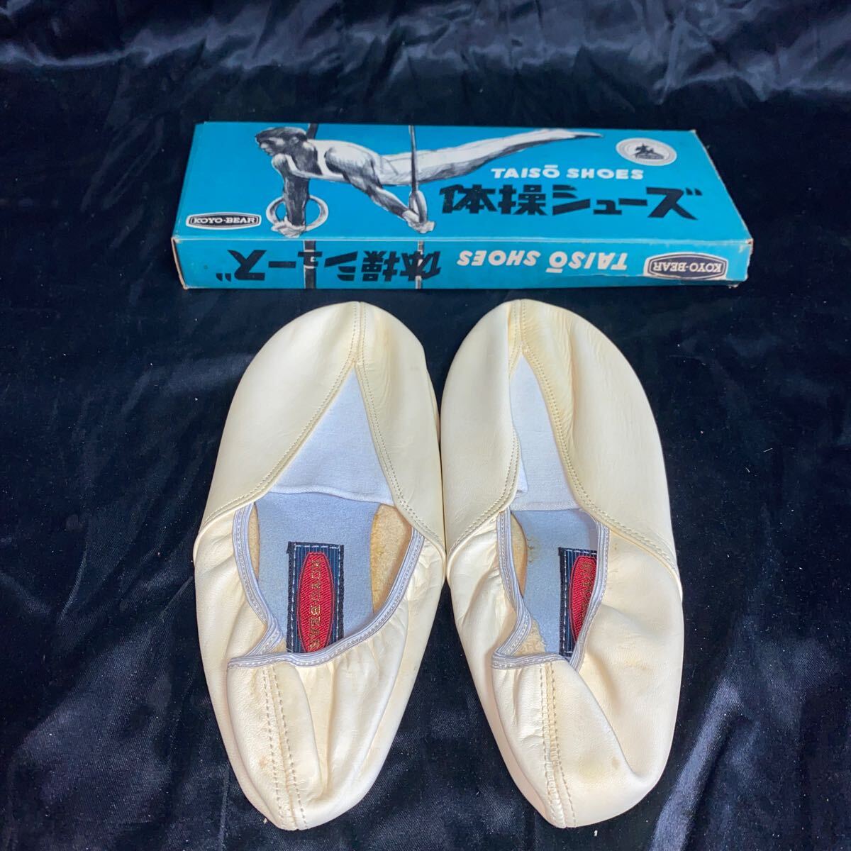 【新品未使用】体操シューズ *サイズ24.5 ホワイト スポーツ 体操 新体操 靴 ※経年劣化あり拍卖