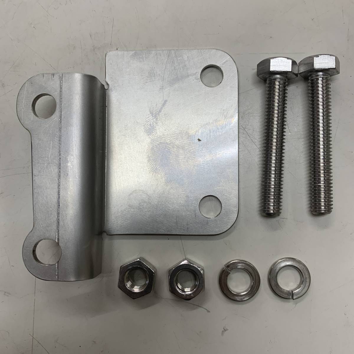 【送料無料】Z400FX リアマスター 取付用 ブラケット ステンレス Z550/Z400J逆車 リアディスク化 逆輸入車などに KZ550 ディスクブレーキ拍卖