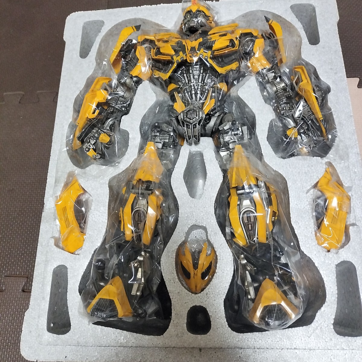 ビッグサイズ全長約38センチスリーAトランスフォーマー最後の騎士王バンブルビー拍卖
