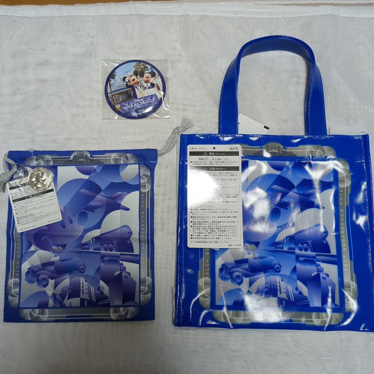 未使用! ディズニーリゾート ディズニーホテル ディズニーアンバサダーホテル グッズ3点セット(バッグ・巾着・缶バッジ) ミッキー拍卖