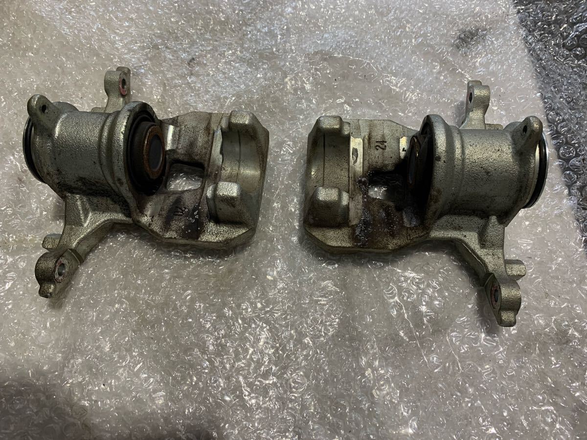 全国送料無料 ブレーキキャリパー 左右 ハリアー ジャンク RAV4 カローラクロス 47830-42090 47830-42080 ZVG11 AXAH54 拍卖