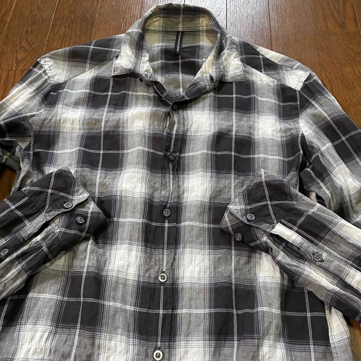 BLACKBARRETT by NEIL BARRETT(ブラックバレット バイ ニール バレット)オンブレチェック シャツ 2拍卖