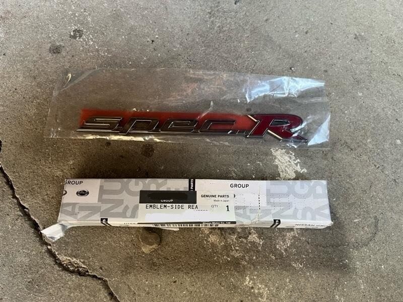 ★新品 日産 S15 シルビア 純正 サイド リア エンブレム オーナメント SpecR NISSAN Side Rear Emblem拍卖