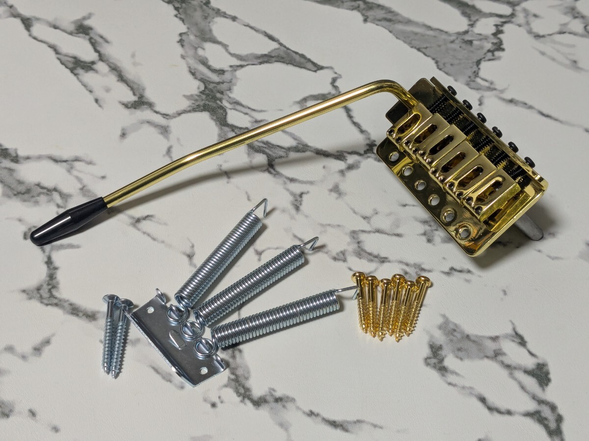 シンクロナイズドトレモロ ブロックサドル ゴールド 拍卖