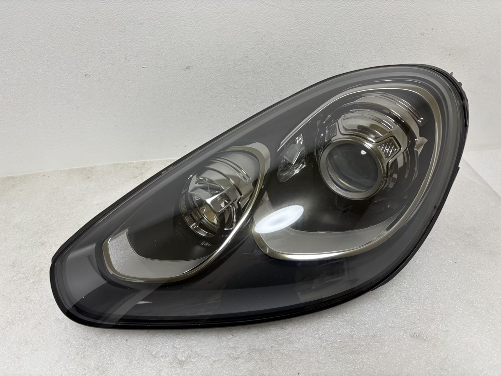 ☆ ポルシェ カイエン 958 92A 後期 GTS ヘッドライト 左 ☆5602拍卖