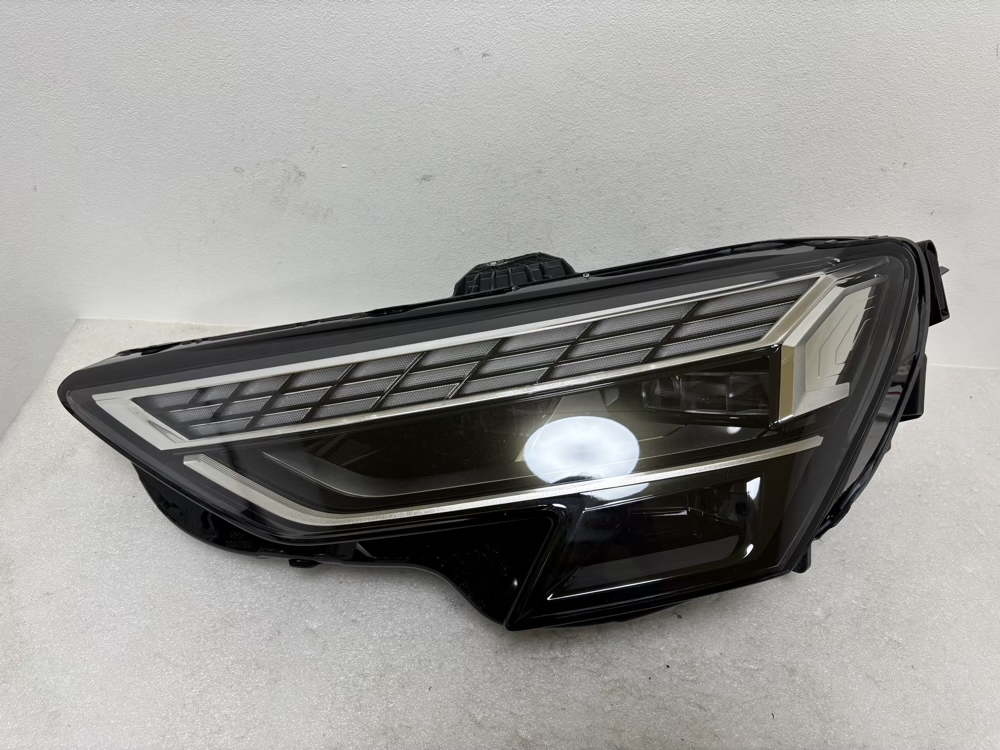 ☆良品☆ アウディ A3 8Y ヘッドライト 左 ☆5622拍卖