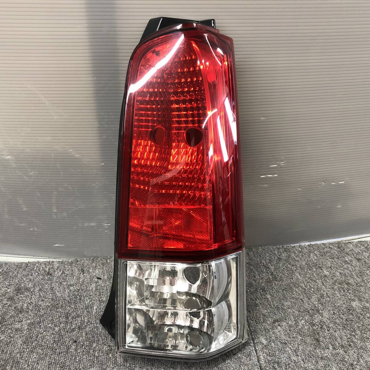 ☆□2506-KT47 スタート即決!スズキ 純正 MC21S MC22S ワゴンR 後期 テール テールランプ テールライト 右 STANLEY P2874拍卖