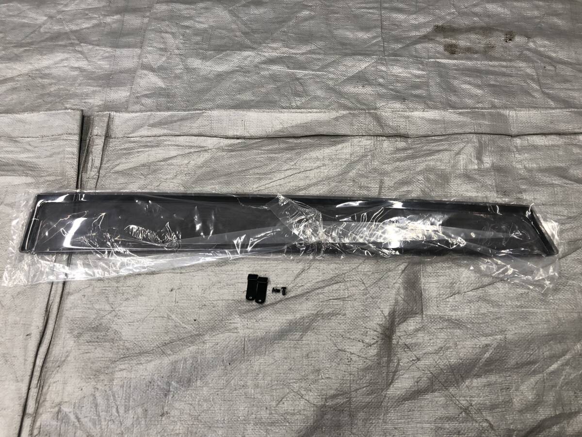 ☆□2506-SJ20C 新品 未使用品!スズキ エスクード YD21S YE21S 左前 左 リア ドアバイザー サイドバイザー 99000-99091-E02拍卖