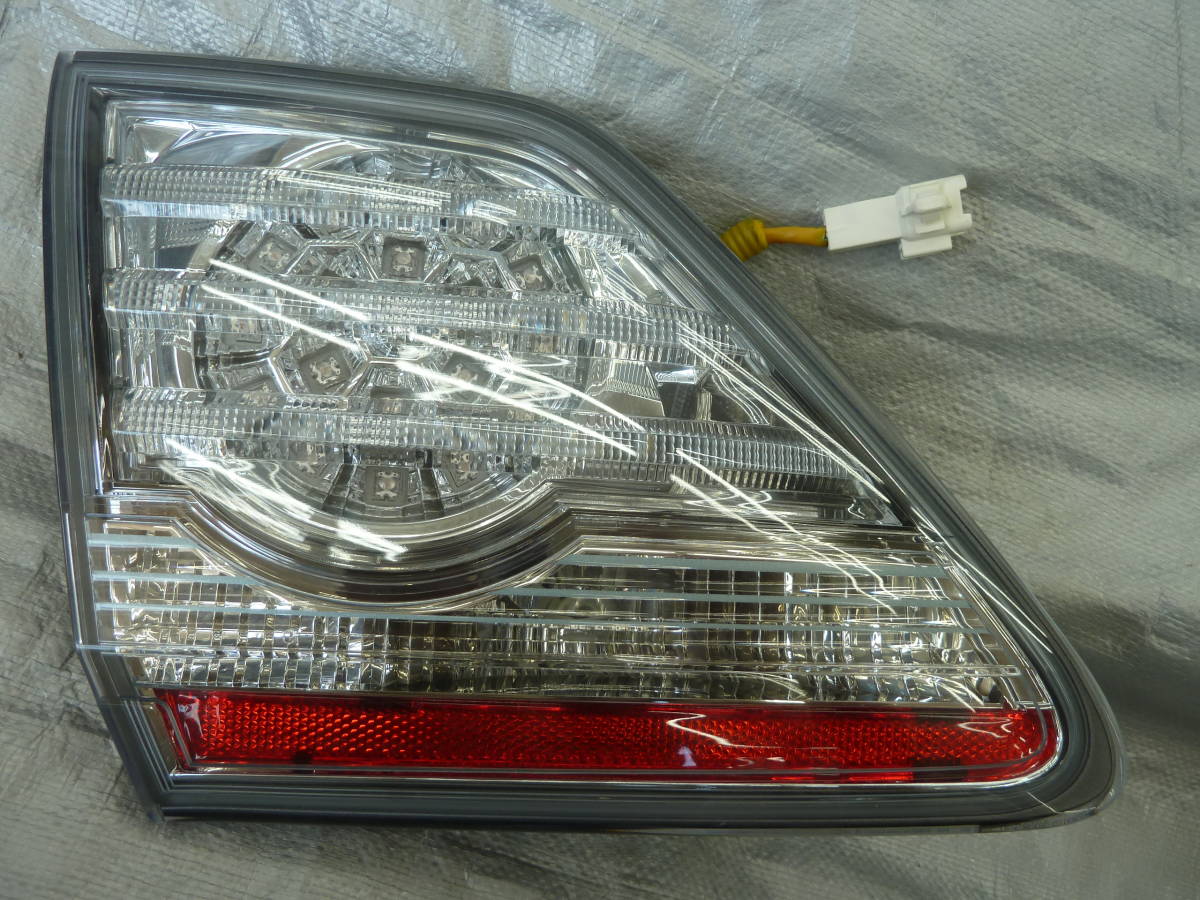 ●●2310-106L GWS204 200系 クラウン ハイブリッド 前期 純正 左 内側 テールランプ ICHIKOH 30-353 LED点灯確認済み!拍卖