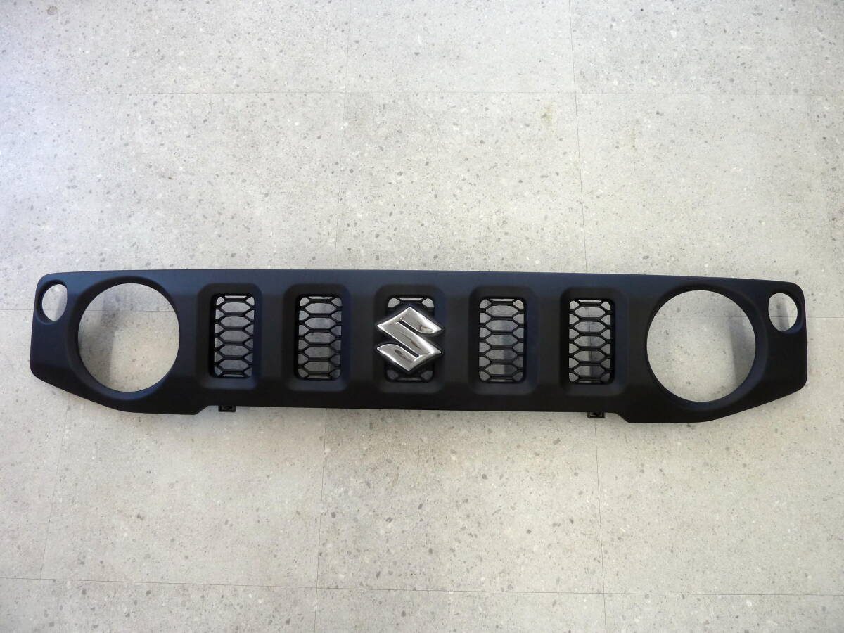 ●●2408-76L 激安送料! スタート即決! JB64W JB74W ジムニー シエラ 純正 フロントグリル 72111-78R0 新車外し 美品!拍卖
