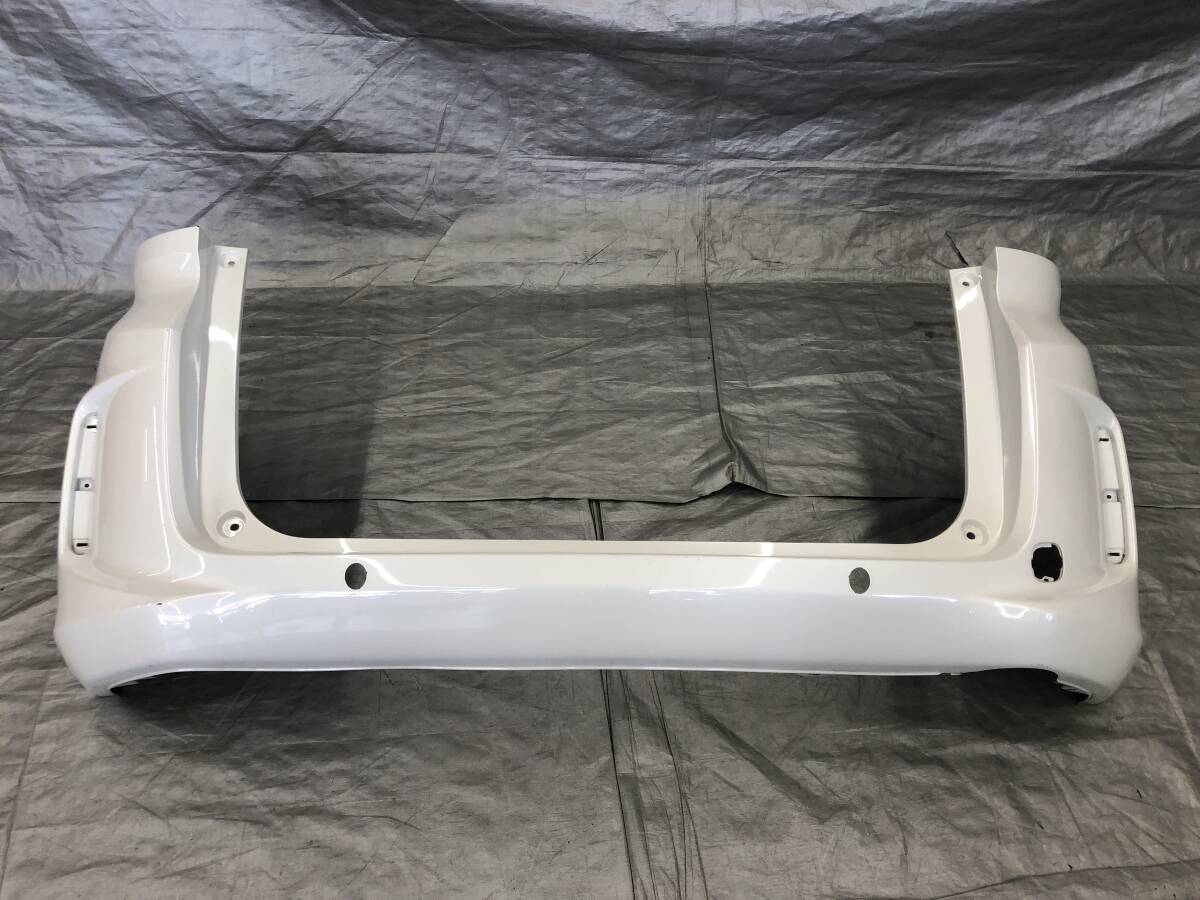 ☆□2501-W31LL ホンダ純正 GB5 GB6 フリード GB7 GB8 ハイブリッド HV リアバンパー パールホワイト 71501-TDK-0000 拍卖