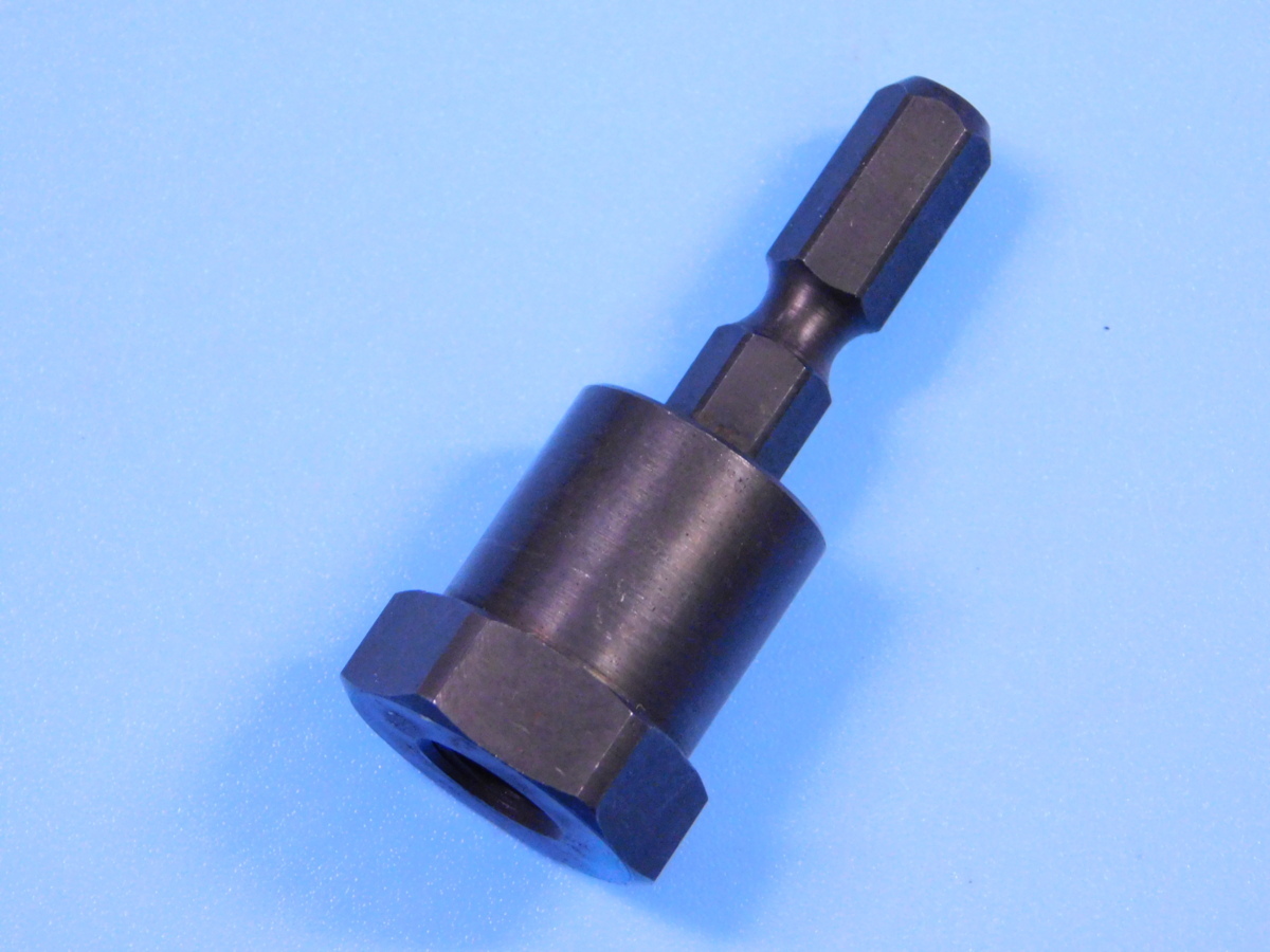 【コンパクトツール】※《六角軸アダプター・T160312》 ビット式電動工具がポリッシャーに変身拍卖