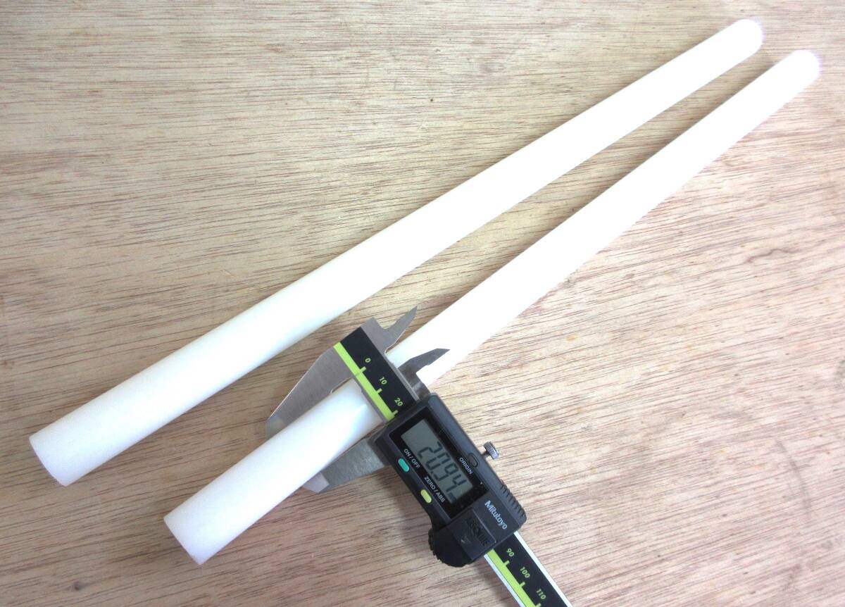 現品限り半端寸法 ジュラコン丸棒 外径20Φ×全長約405㎜ 2本セット 送料込み拍卖