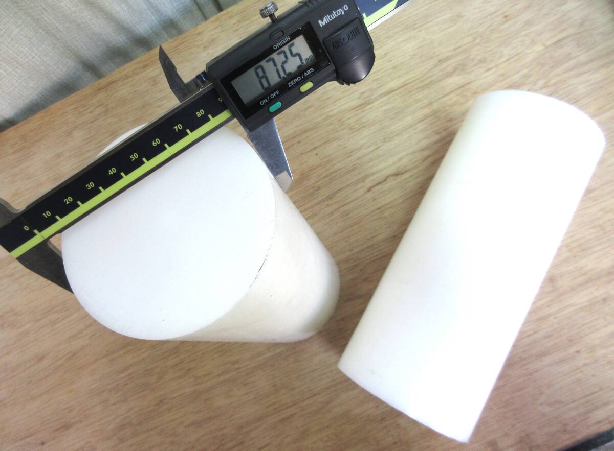 現品限り半端寸法 ジュラコン丸棒 外径85Φ×全長約200㎜ 2本セット 送料込み拍卖